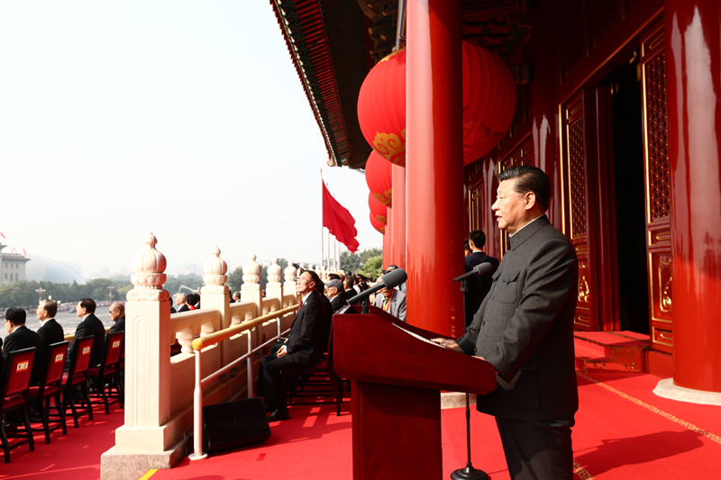 10月1日上午，慶祝中華人民共和國成立70周年大會在北京天安門廣場隆重舉行。中共中央總書記、國家主席、中央軍委主席習近平發(fā)表重要講話。